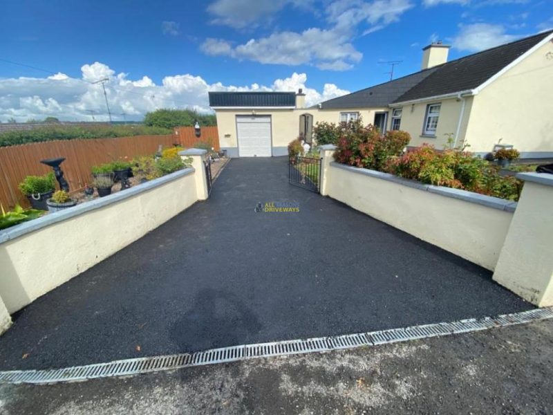 Heavy Duty Tarmac Driveway in Kilmainhamwood, Co. Meath