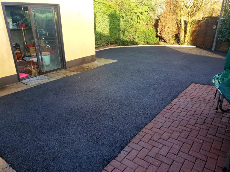 Tarmac Patio with Brindle Paving Seating Area in Limerick All Seasons